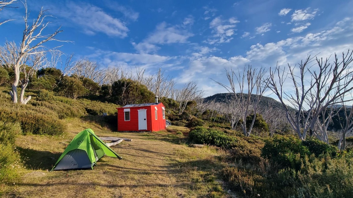 feature image for Guthega power station to Valentine Hut