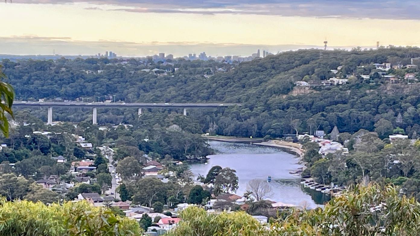 feature image for SUTHERLAND TO WORONORA RIVER (Grade 2) - MORNING WALK